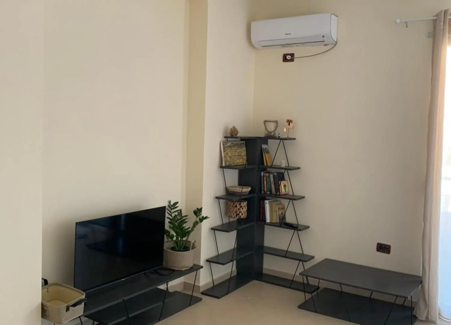 Elis Apartment Vlore 0*,  Albania